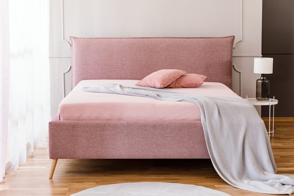łóżko sypialniane tapicerowane
